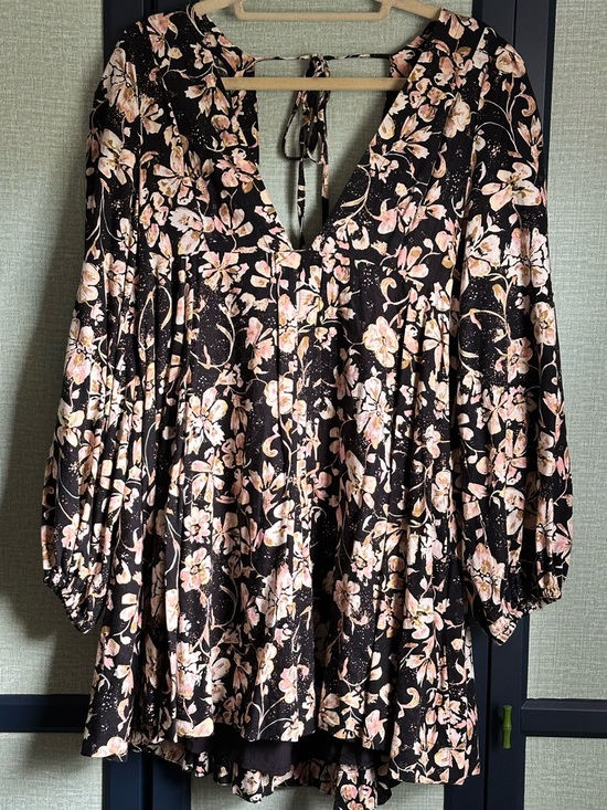 Free People Dresses & Skirts - Free People Balloon Sleeve Black + Neutral Floral Print Linen Mini Dress, Size M